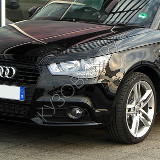 Передний бампер в цвет кузова левый Audi A1 (2010-)